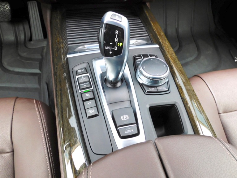 Used 2017 BMW X5 xDrive35i Sports Activity Vehicle Used 2017 BMW X5 xDrive35i Sports Activity Vehicle for sale at Metro West Motorcars LLC in Shrewsbury MA 12