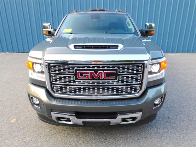 Used 2018 GMC Sierra 3500hd 4WD Crew Cab 153.7 Denali Used 2018 GMC Sierra 3500hd 4WD Crew Cab 153.7 Denali for sale at Metro West Motorcars LLC in Shrewsbury MA 8