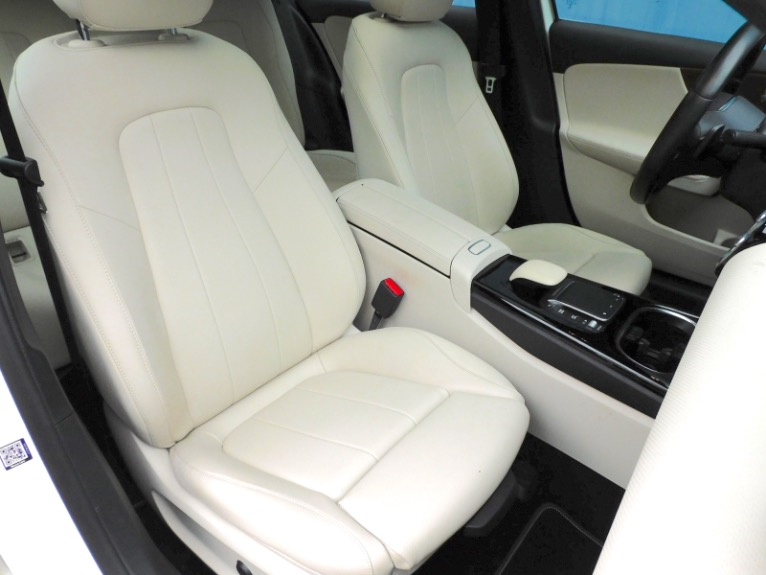 Used 2021 Mercedes-Benz A-class A 220 4MATIC Sedan Used 2021 Mercedes-Benz A-class A 220 4MATIC Sedan for sale at Metro West Motorcars LLC in Shrewsbury MA 19