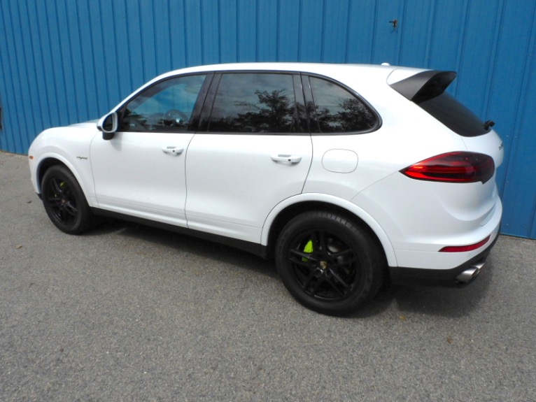 Used 2017 Porsche Cayenne S E-Hybrid Platinum Edition AWD Used 2017 Porsche Cayenne S E-Hybrid Platinum Edition AWD for sale at Metro West Motorcars LLC in Shrewsbury MA 3