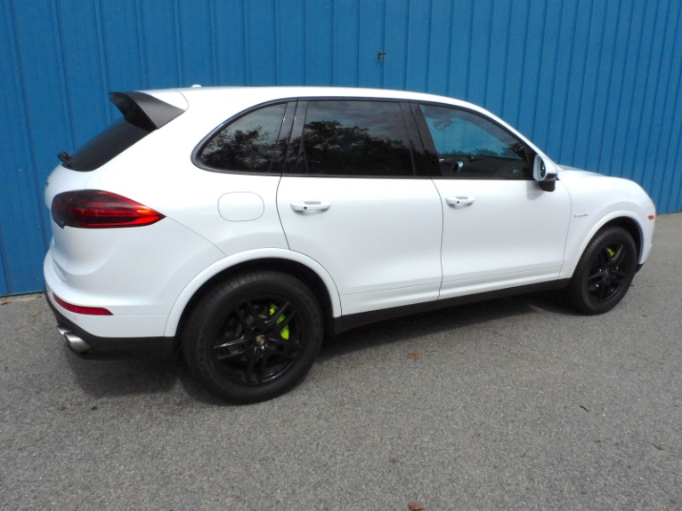 Used 2017 Porsche Cayenne S E-Hybrid Platinum Edition AWD Used 2017 Porsche Cayenne S E-Hybrid Platinum Edition AWD for sale at Metro West Motorcars LLC in Shrewsbury MA 5