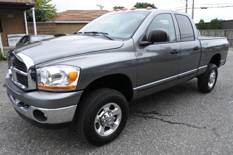 Used 2006 Dodge Ram 2500 4dr Quad Cab 140.5 4WD SLT Used 2006 Dodge Ram 2500 4dr Quad Cab 140.5 4WD SLT for sale  at Metro West Motorcars LLC in Shrewsbury MA 1