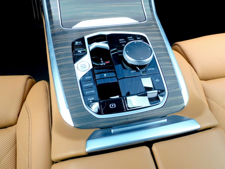 Used 2023 BMW X7 xDrive40i Sports Activity Vehicle Used 2023 BMW X7 xDrive40i Sports Activity Vehicle for sale at Metro West Motorcars LLC in Shrewsbury MA 12