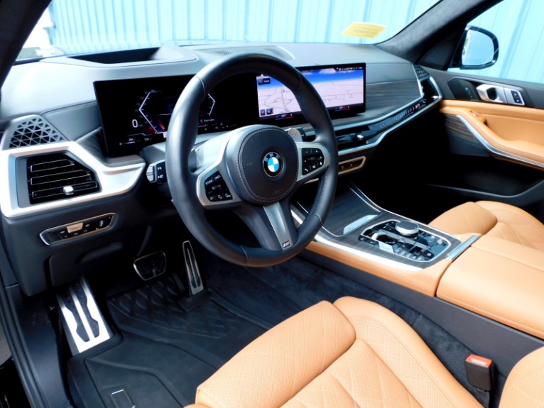 Used 2023 BMW X7 xDrive40i Sports Activity Vehicle Used 2023 BMW X7 xDrive40i Sports Activity Vehicle for sale at Metro West Motorcars LLC in Shrewsbury MA 13