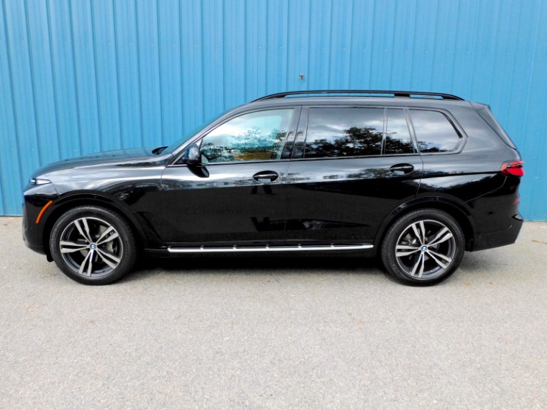 Used 2023 BMW X7 xDrive40i Sports Activity Vehicle Used 2023 BMW X7 xDrive40i Sports Activity Vehicle for sale at Metro West Motorcars LLC in Shrewsbury MA 2