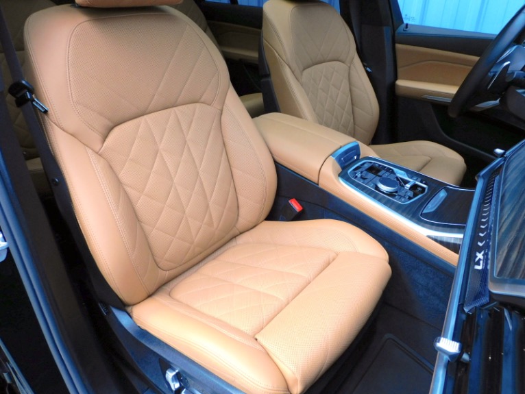 Used 2023 BMW X7 xDrive40i Sports Activity Vehicle Used 2023 BMW X7 xDrive40i Sports Activity Vehicle for sale at Metro West Motorcars LLC in Shrewsbury MA 21