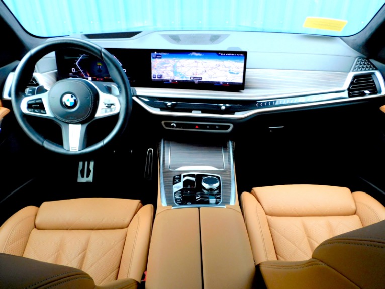 Used 2023 BMW X7 xDrive40i Sports Activity Vehicle Used 2023 BMW X7 xDrive40i Sports Activity Vehicle for sale at Metro West Motorcars LLC in Shrewsbury MA 9