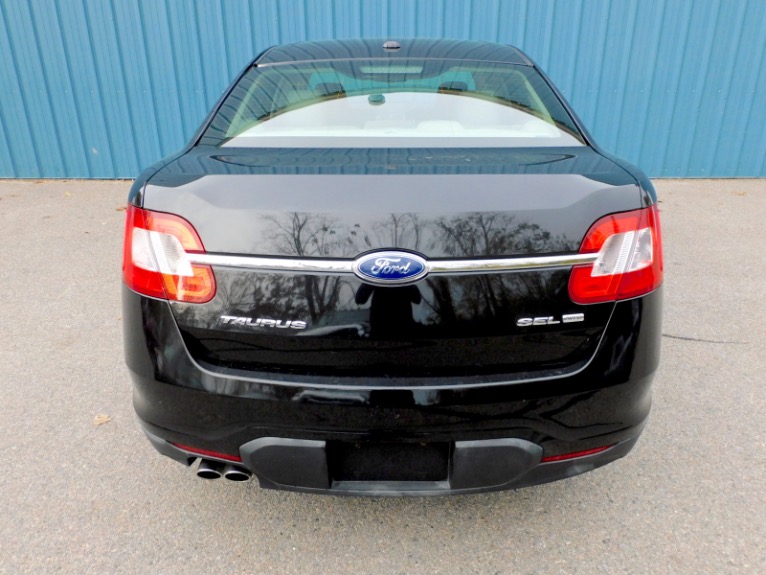 Used 2011 Ford Taurus SEL AWD Used 2011 Ford Taurus SEL AWD for sale at Metro West Motorcars LLC in Shrewsbury MA 4