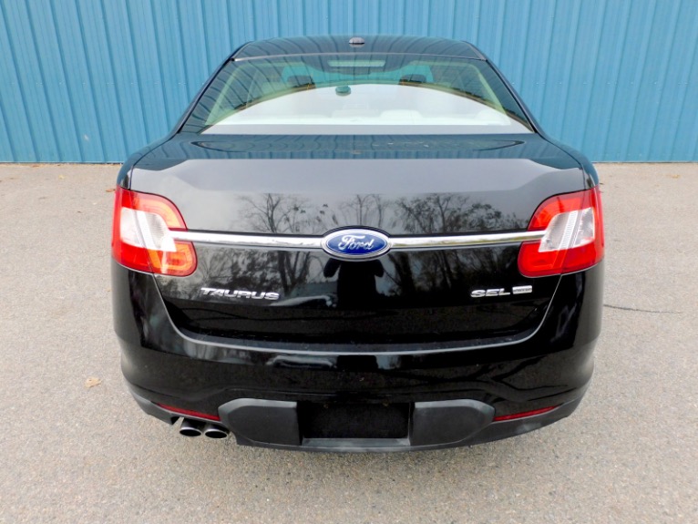 Used 2011 Ford Taurus SEL AWD Used 2011 Ford Taurus SEL AWD for sale  at Metro West Motorcars LLC in Shrewsbury MA 4