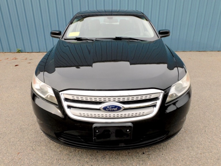 Used 2011 Ford Taurus SEL AWD Used 2011 Ford Taurus SEL AWD for sale at Metro West Motorcars LLC in Shrewsbury MA 8