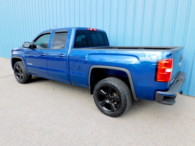 Used 2018 GMC Sierra 1500 4WD Double Cab 143.5 Used 2018 GMC Sierra 1500 4WD Double Cab 143.5 for sale  at Metro West Motorcars LLC in Shrewsbury MA 3