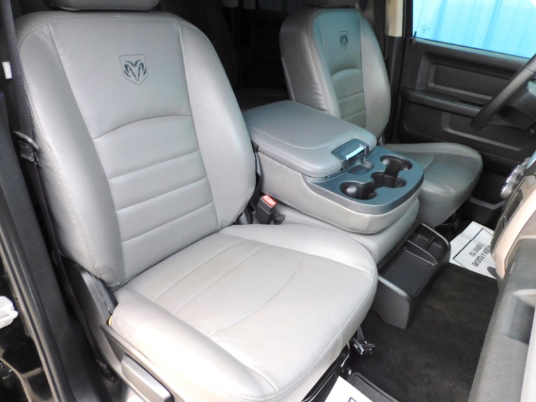 Used 2015 Ram 1500 4WD Crew Cab 140.5 Express Used 2015 Ram 1500 4WD Crew Cab 140.5 Express for sale  at Metro West Motorcars LLC in Shrewsbury MA 19