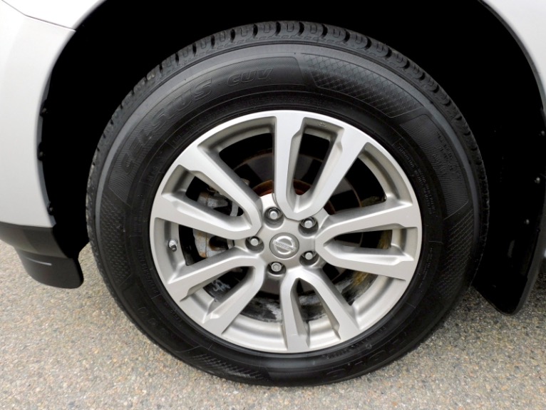 Used 2014 Nissan Pathfinder SL 4WD Used 2014 Nissan Pathfinder SL 4WD for sale at Metro West Motorcars LLC in Shrewsbury MA 24