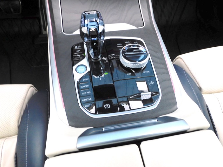 Used 2022 BMW X7 xDrive40i Sports Activity Vehicle Used 2022 BMW X7 xDrive40i Sports Activity Vehicle for sale at Metro West Motorcars LLC in Shrewsbury MA 12