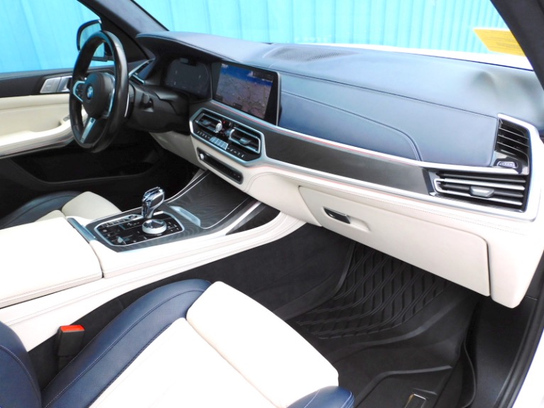 Used 2022 BMW X7 xDrive40i Sports Activity Vehicle Used 2022 BMW X7 xDrive40i Sports Activity Vehicle for sale at Metro West Motorcars LLC in Shrewsbury MA 22