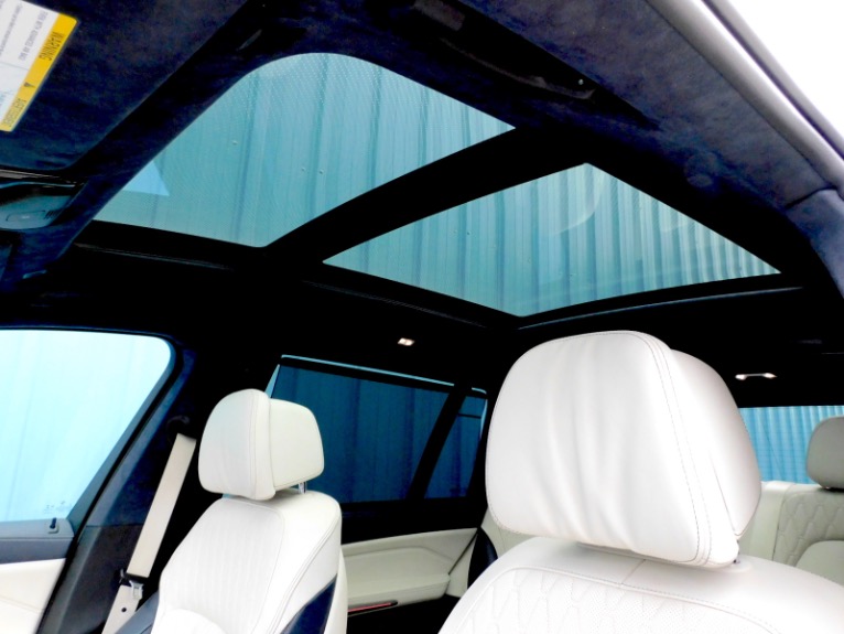 Used 2022 BMW X7 xDrive40i Sports Activity Vehicle Used 2022 BMW X7 xDrive40i Sports Activity Vehicle for sale at Metro West Motorcars LLC in Shrewsbury MA 25