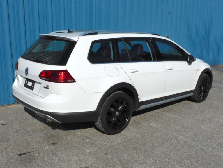 Used 2017 Volkswagen Golf Alltrack 1.8T SEL DSG Used 2017 Volkswagen Golf Alltrack 1.8T SEL DSG for sale at Metro West Motorcars LLC in Shrewsbury MA 5