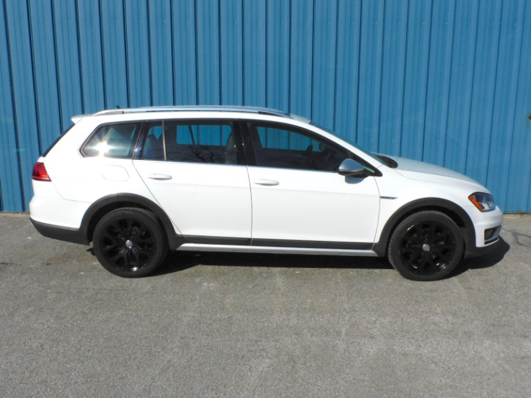 Used 2017 Volkswagen Golf Alltrack 1.8T SEL DSG Used 2017 Volkswagen Golf Alltrack 1.8T SEL DSG for sale at Metro West Motorcars LLC in Shrewsbury MA 6
