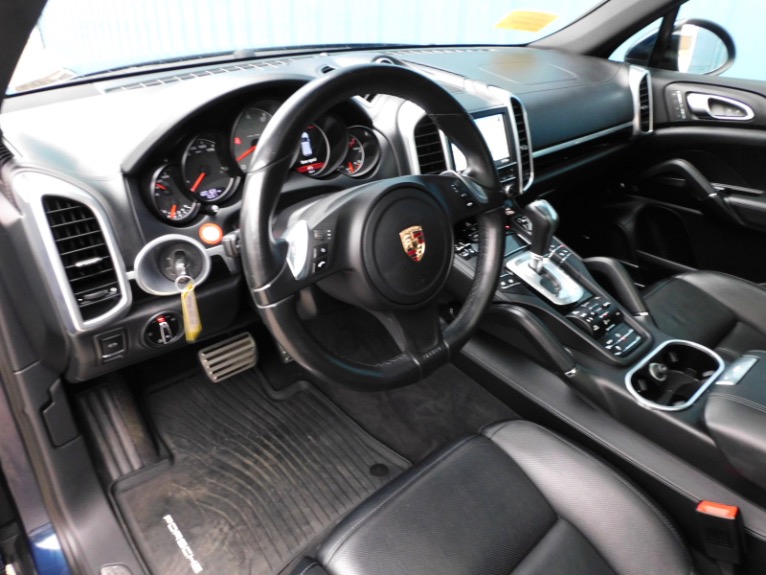 Used 2014 Porsche Cayenne S AWD Used 2014 Porsche Cayenne S AWD for sale at Metro West Motorcars LLC in Shrewsbury MA 13