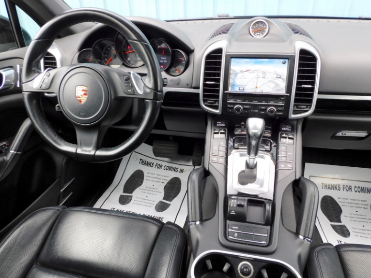 Used 2014 Porsche Cayenne Diesel Platinum Edition Used 2014 Porsche Cayenne Diesel Platinum Edition for sale at Metro West Motorcars LLC in Shrewsbury MA 10
