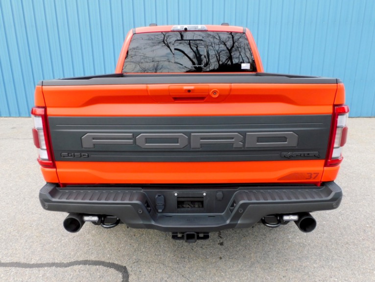Used 2023 Ford F-150 Raptor 4WD SuperCrew 5.5'' Box Used 2023 Ford F-150 Raptor 4WD SuperCrew 5.5'' Box for sale at Metro West Motorcars LLC in Shrewsbury MA 4
