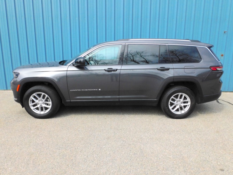 Used 2021 Jeep Grand Cherokee l Laredo 4x4 Used 2021 Jeep Grand Cherokee l Laredo 4x4 for sale at Metro West Motorcars LLC in Shrewsbury MA 2