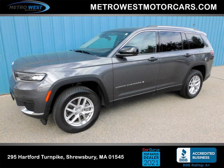 Used 2021 Jeep Grand Cherokee l Laredo 4x4 Used 2021 Jeep Grand Cherokee l Laredo 4x4 for sale  at Metro West Motorcars LLC in Shrewsbury MA 1