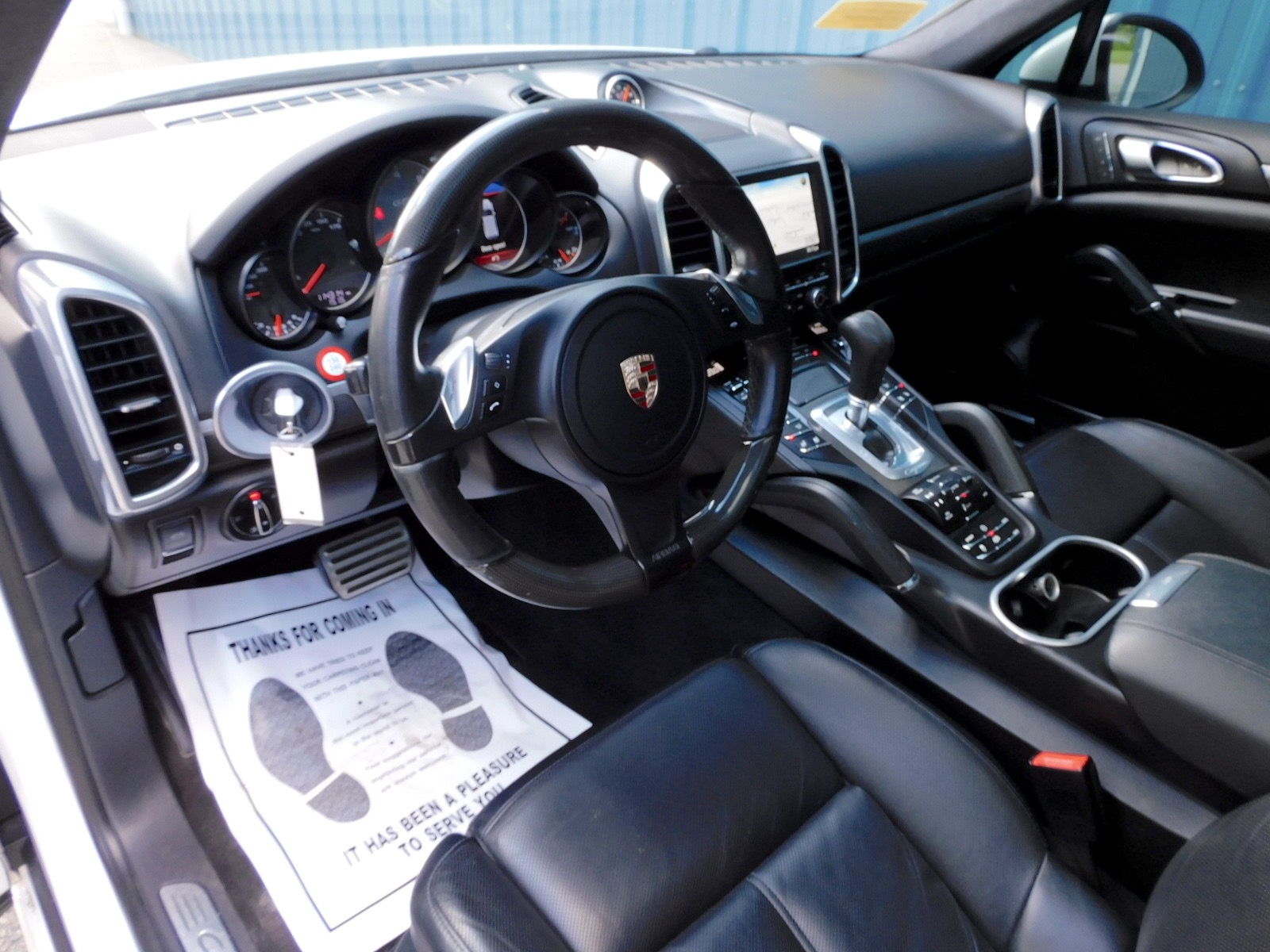 2014 Porsche Cayenne GTS photo 14