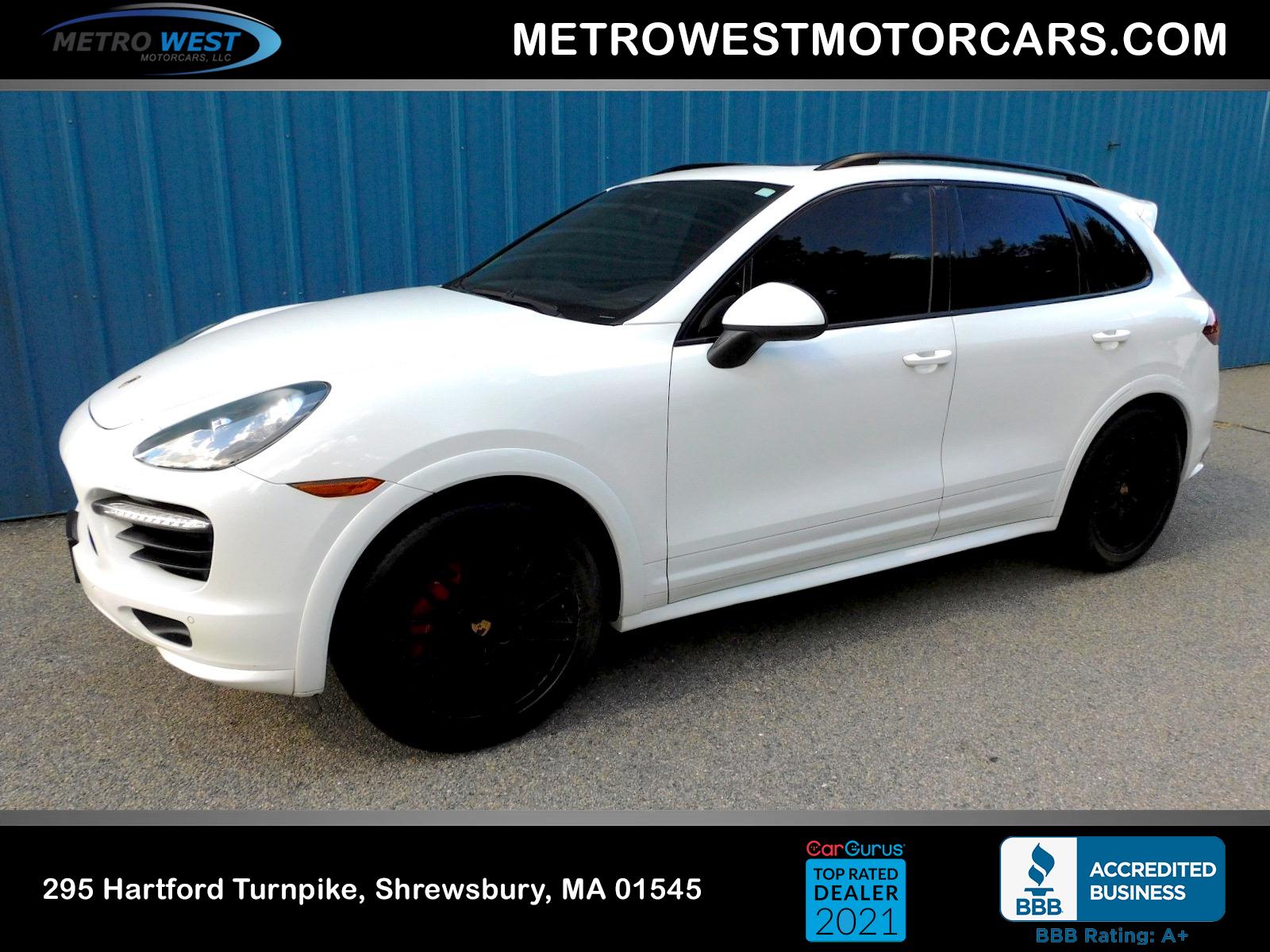 2014 Porsche Cayenne GTS photo 2