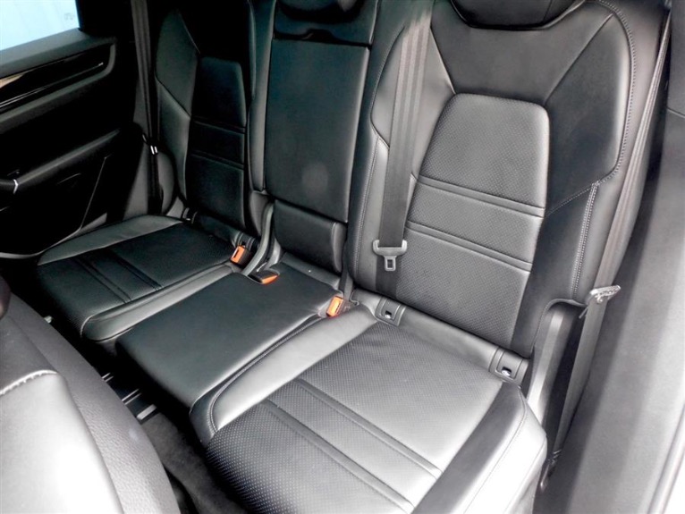 Used 2020 Porsche Cayenne AWD Used 2020 Porsche Cayenne AWD for sale  at Metro West Motorcars LLC in Shrewsbury MA 15