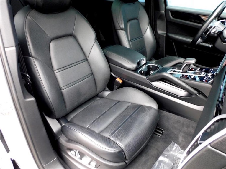 Used 2020 Porsche Cayenne AWD Used 2020 Porsche Cayenne AWD for sale  at Metro West Motorcars LLC in Shrewsbury MA 17