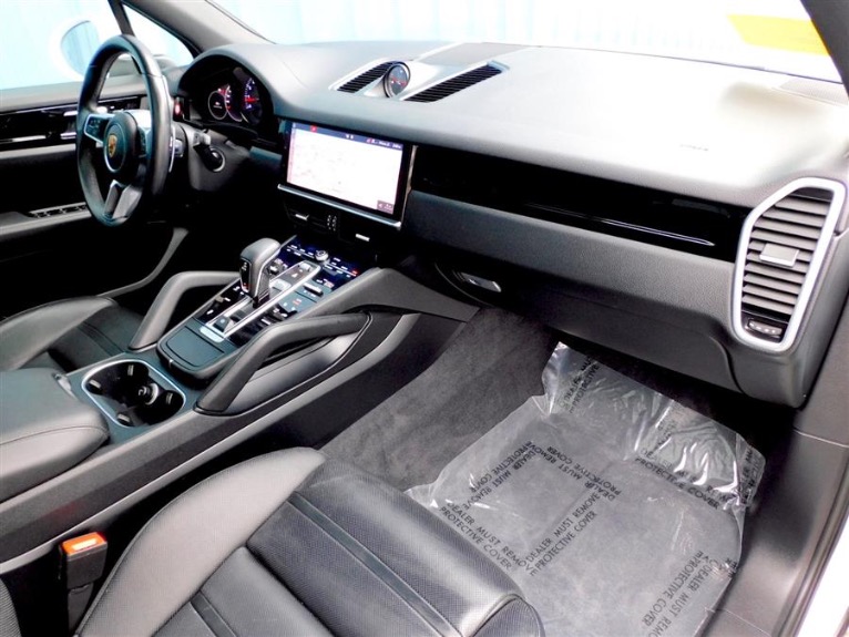 Used 2020 Porsche Cayenne AWD Used 2020 Porsche Cayenne AWD for sale  at Metro West Motorcars LLC in Shrewsbury MA 18