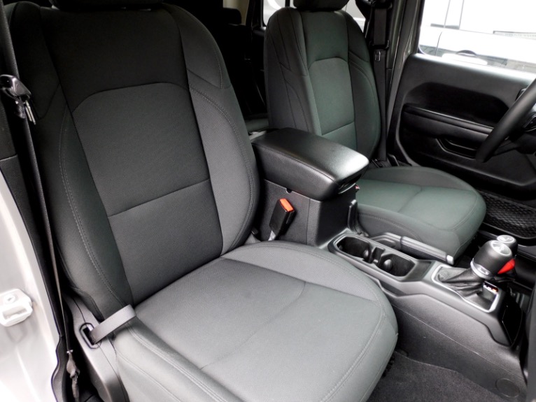 Used 2021 Jeep Gladiator Willys 4x4 Used 2021 Jeep Gladiator Willys 4x4 for sale  at Metro West Motorcars LLC in Shrewsbury MA 19