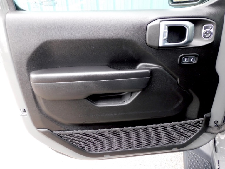 Used 2021 Jeep Gladiator Willys 4x4 Used 2021 Jeep Gladiator Willys 4x4 for sale  at Metro West Motorcars LLC in Shrewsbury MA 21