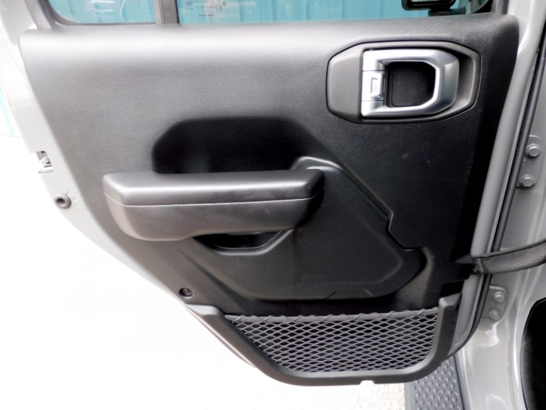 Used 2021 Jeep Gladiator Willys 4x4 Used 2021 Jeep Gladiator Willys 4x4 for sale  at Metro West Motorcars LLC in Shrewsbury MA 22