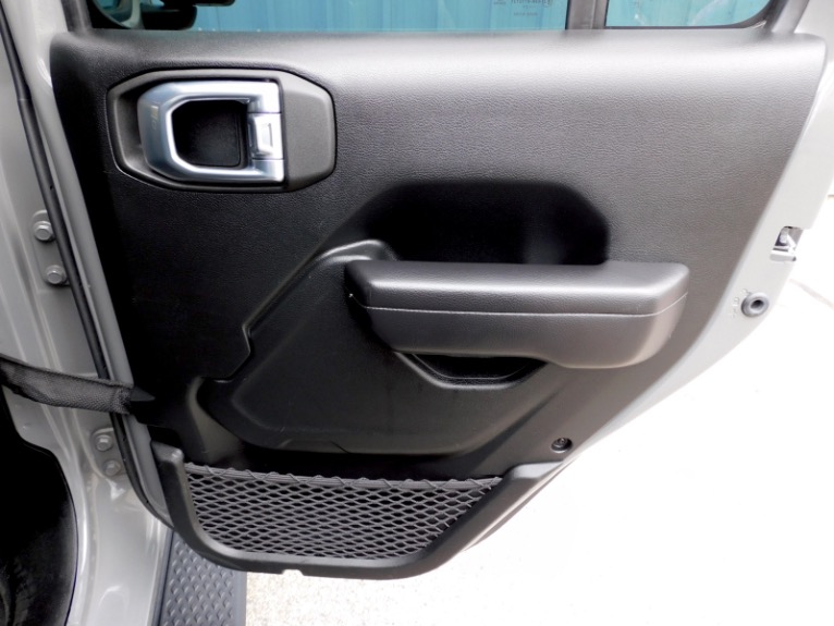 Used 2021 Jeep Gladiator Willys 4x4 Used 2021 Jeep Gladiator Willys 4x4 for sale  at Metro West Motorcars LLC in Shrewsbury MA 23