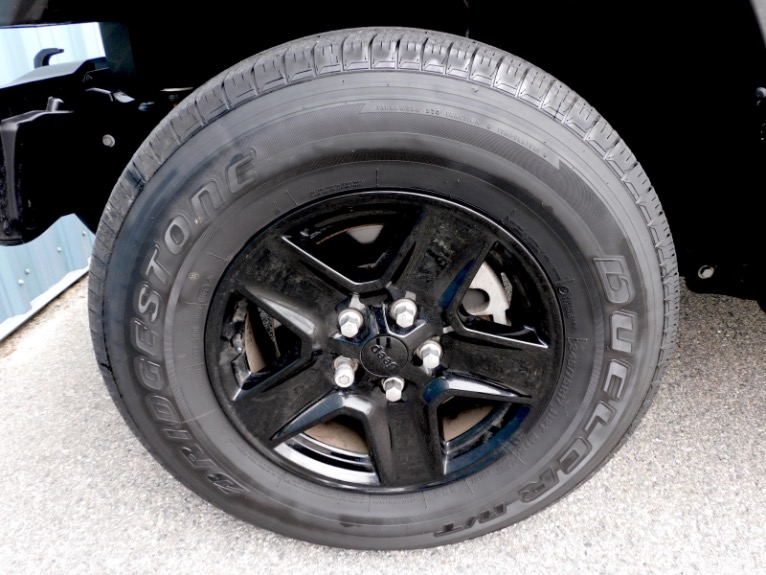 Used 2021 Jeep Gladiator Willys 4x4 Used 2021 Jeep Gladiator Willys 4x4 for sale  at Metro West Motorcars LLC in Shrewsbury MA 25