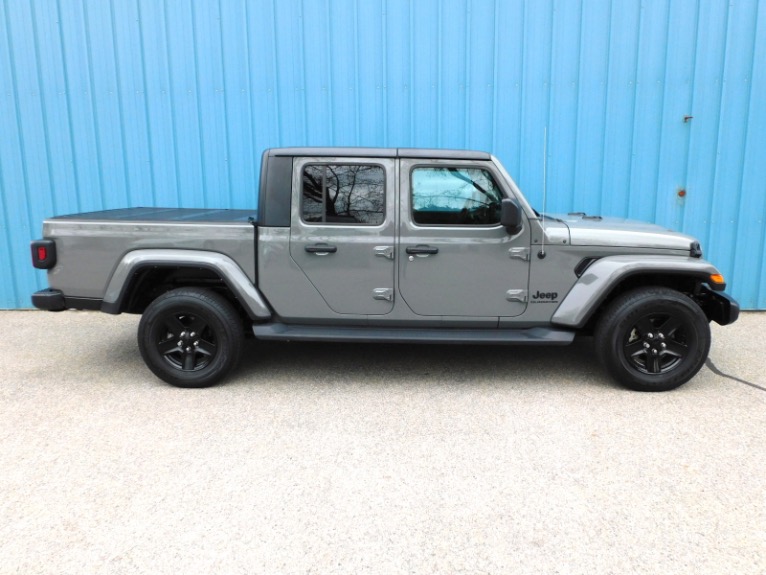 Used 2021 Jeep Gladiator Willys 4x4 Used 2021 Jeep Gladiator Willys 4x4 for sale  at Metro West Motorcars LLC in Shrewsbury MA 6
