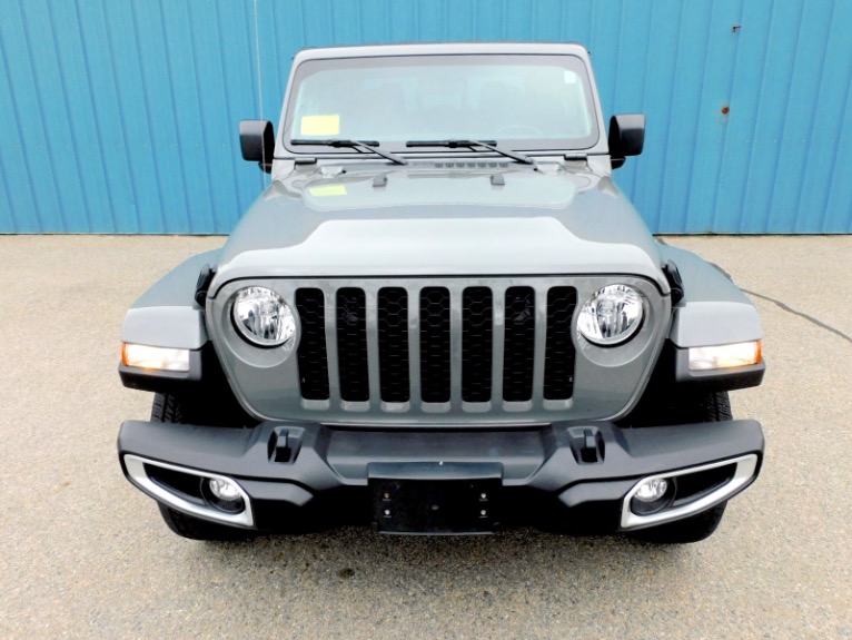 Used 2021 Jeep Gladiator Willys 4x4 Used 2021 Jeep Gladiator Willys 4x4 for sale  at Metro West Motorcars LLC in Shrewsbury MA 8