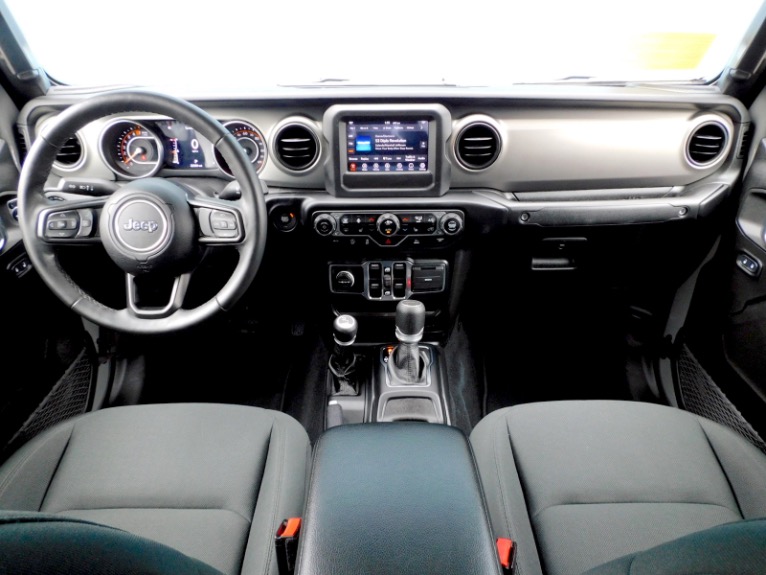 Used 2021 Jeep Gladiator Willys 4x4 Used 2021 Jeep Gladiator Willys 4x4 for sale  at Metro West Motorcars LLC in Shrewsbury MA 9