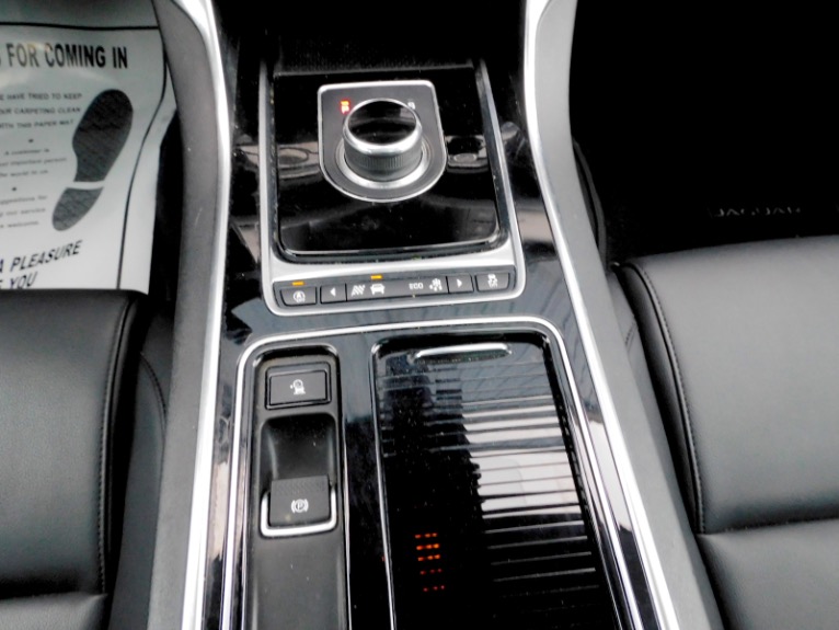 Used 2018 Jaguar Xf Sedan 20d Premium AWD Used 2018 Jaguar Xf Sedan 20d Premium AWD for sale at Metro West Motorcars LLC in Shrewsbury MA 12