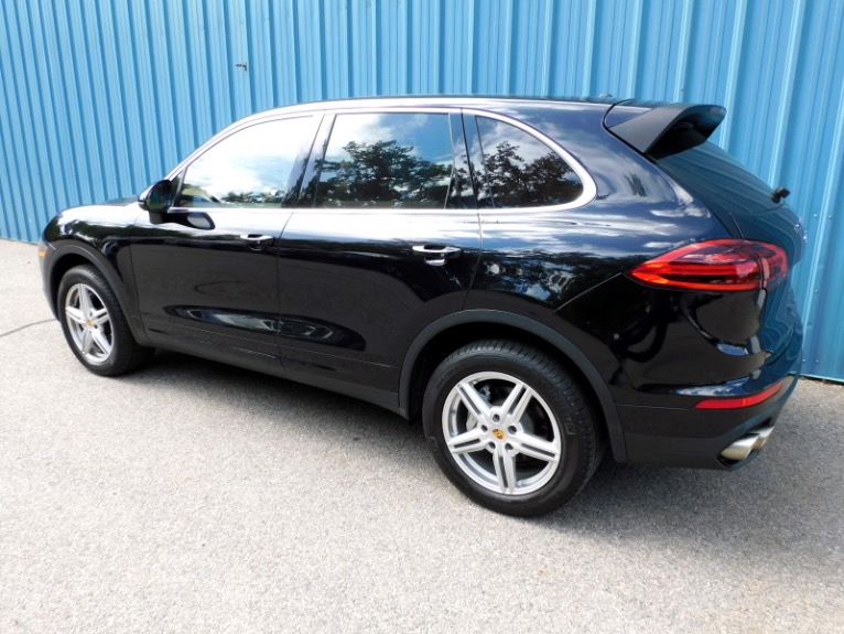 Used 2017 Porsche Cayenne S AWD Used 2017 Porsche Cayenne S AWD for sale  at Metro West Motorcars LLC in Shrewsbury MA 3