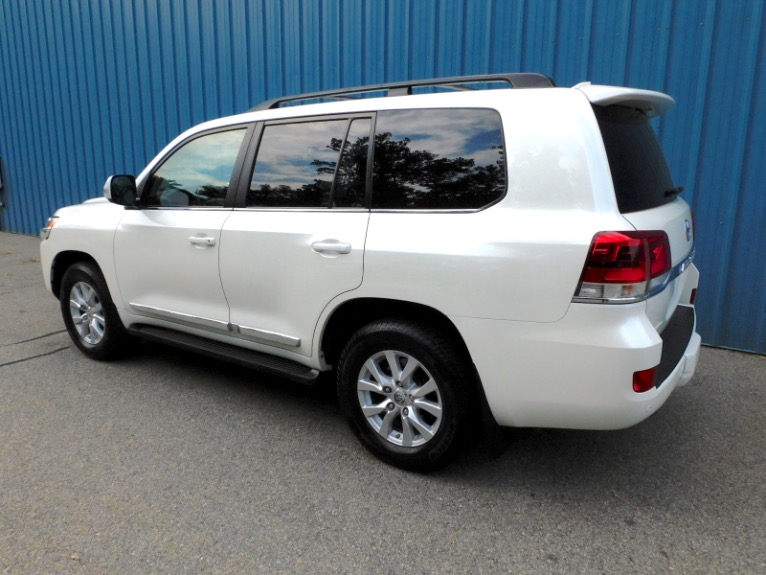 Used 2019 Toyota Land Cruiser 4WD (Natl) Used 2019 Toyota Land Cruiser 4WD (Natl) for sale  at Metro West Motorcars LLC in Shrewsbury MA 3