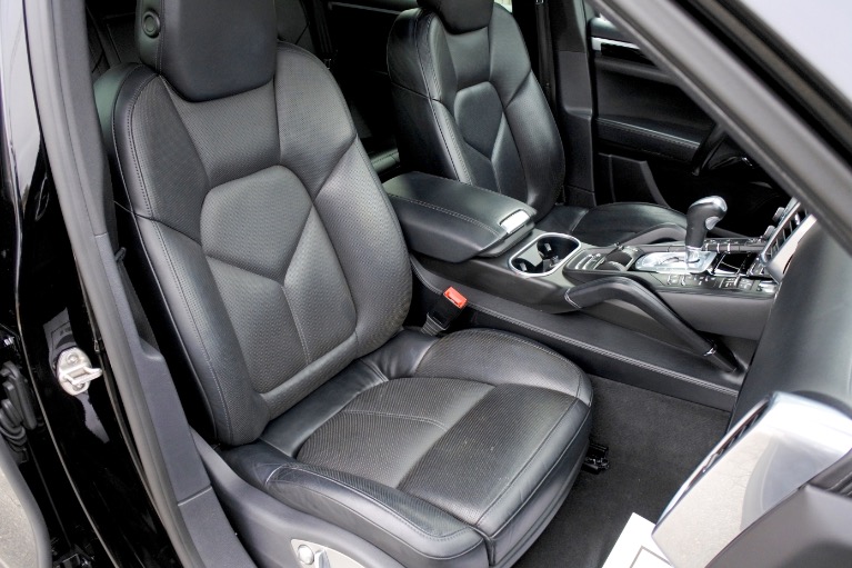 Used 2014 Porsche Cayenne AWD Used 2014 Porsche Cayenne AWD for sale at Metro West Motorcars LLC in Shrewsbury MA 20
