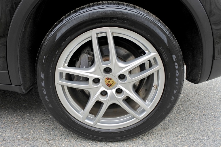 Used 2014 Porsche Cayenne AWD Used 2014 Porsche Cayenne AWD for sale at Metro West Motorcars LLC in Shrewsbury MA 22