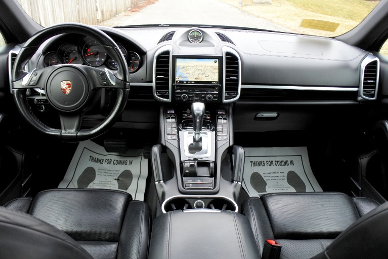 Used 2014 Porsche Cayenne AWD Used 2014 Porsche Cayenne AWD for sale at Metro West Motorcars LLC in Shrewsbury MA 9