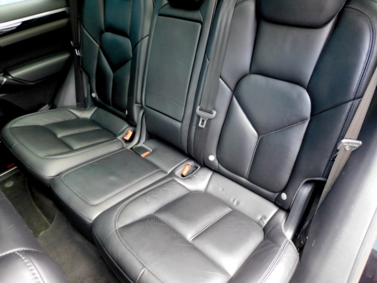 Used 2017 Porsche Cayenne Platinum Edition AWD Used 2017 Porsche Cayenne Platinum Edition AWD for sale at Metro West Motorcars LLC in Shrewsbury MA 16