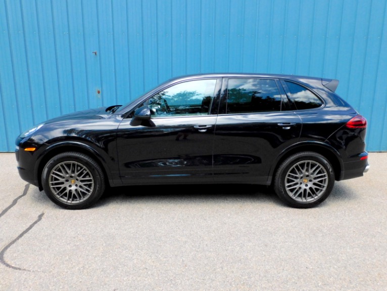 Used 2017 Porsche Cayenne Platinum Edition AWD Used 2017 Porsche Cayenne Platinum Edition AWD for sale at Metro West Motorcars LLC in Shrewsbury MA 2