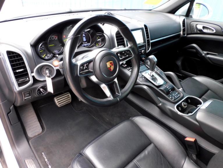 Used 2015 Porsche Cayenne S E-Hybrid AWD Used 2015 Porsche Cayenne S E-Hybrid AWD for sale at Metro West Motorcars LLC in Shrewsbury MA 13