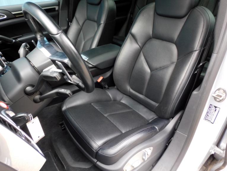 Used 2015 Porsche Cayenne S E-Hybrid AWD Used 2015 Porsche Cayenne S E-Hybrid AWD for sale at Metro West Motorcars LLC in Shrewsbury MA 14